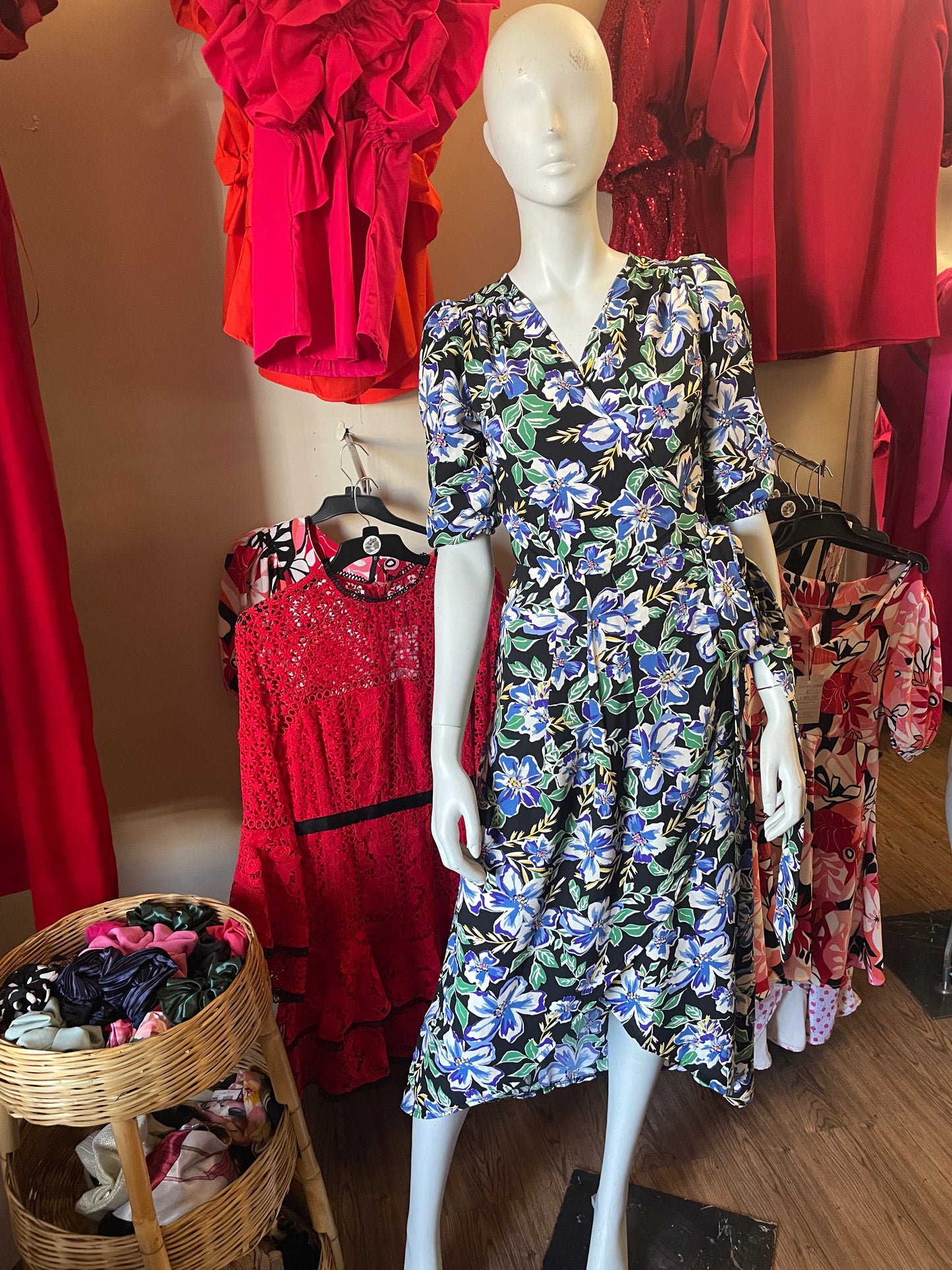 FLORAL WRAP DRESS