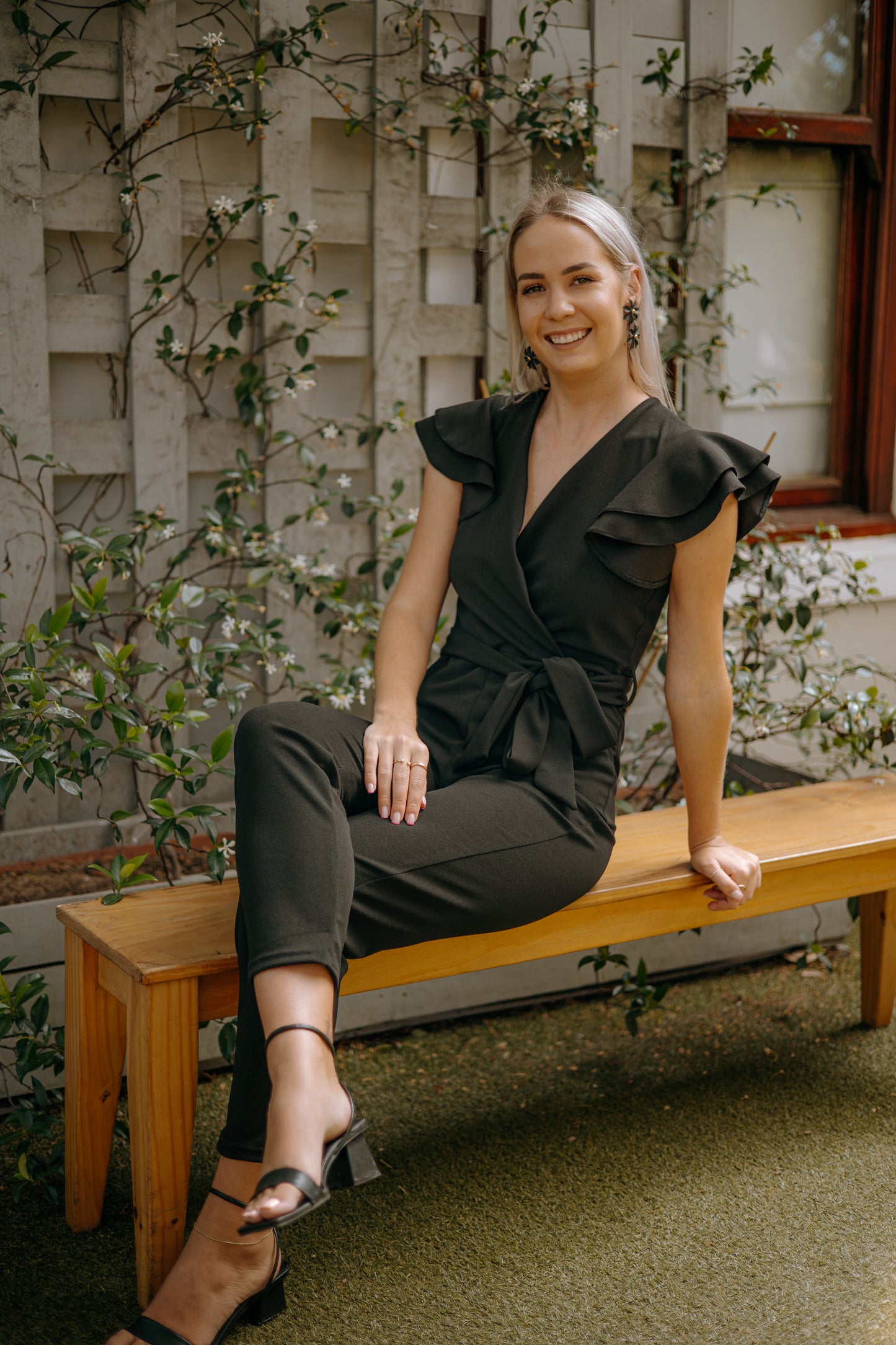 IZA JUMPSUIT IN BLACK
