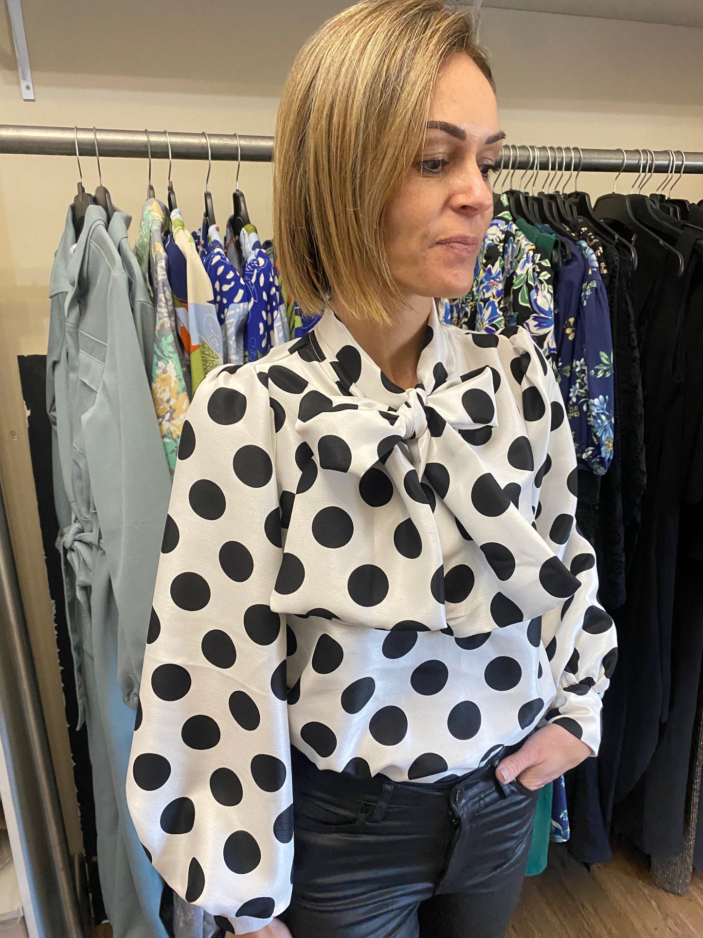 POLKA STATEMENT BLOUSE